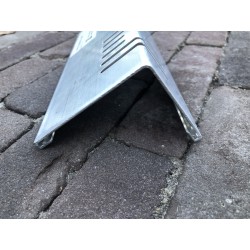 Aluminium dakrandprofiel voor groendak (foto 6)